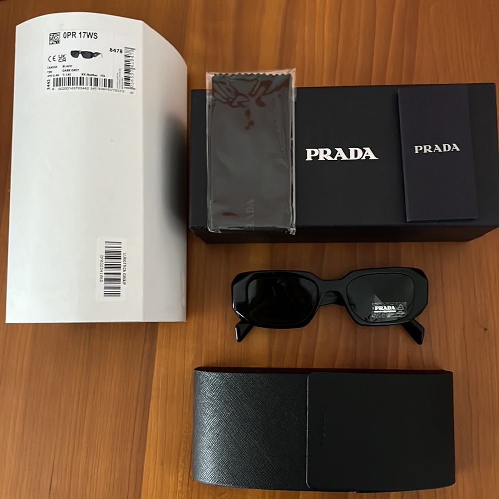 Prada SPR19W